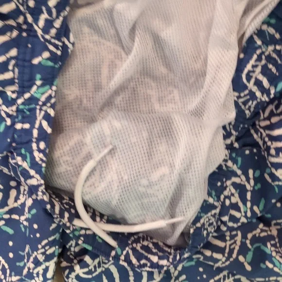 Vineyard Vines Blue Fish Swim Trunks Size XL